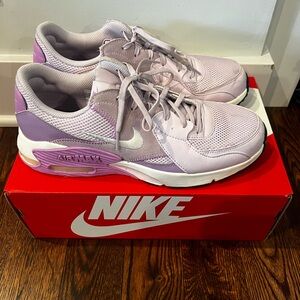 EUC Nike Air Max Excee Dual Womens Sneakers Size 12